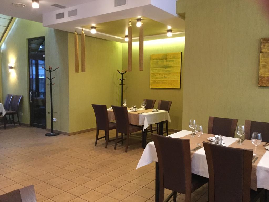Hotel Senas Namas Alytus Ngoại thất bức ảnh
