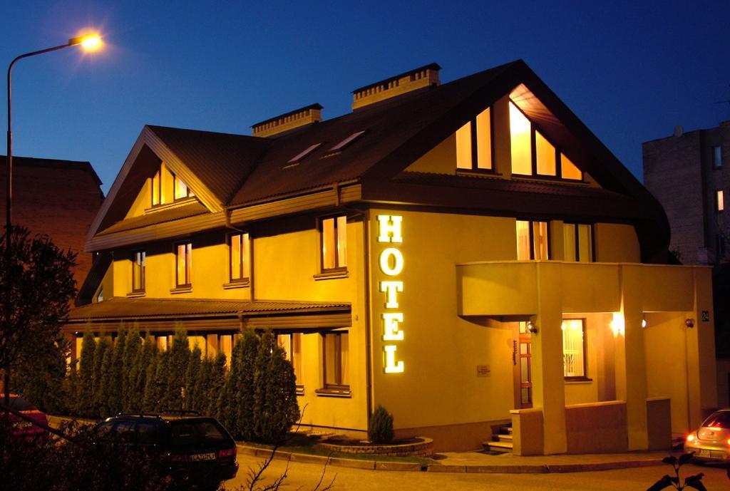 Hotel Senas Namas Alytus Ngoại thất bức ảnh